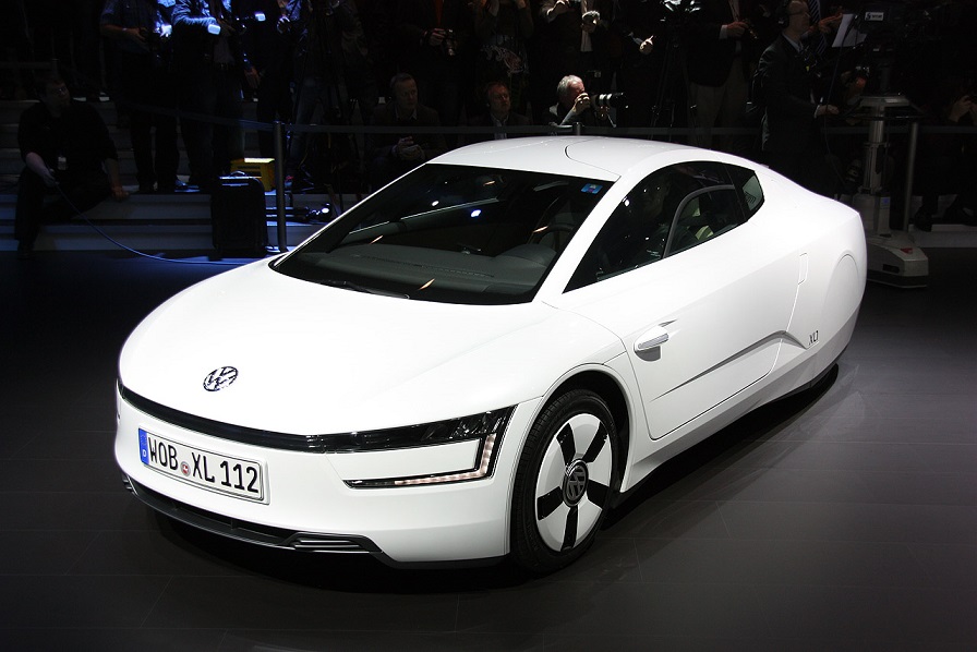 001-volkswagen-xl1-geneva-2013.jpg